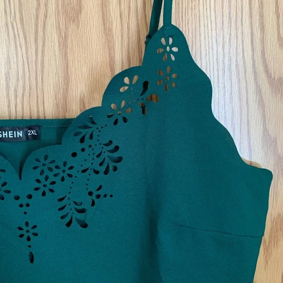 SHEIN Teal Scallop Laser‑Cut Cami Top - Picture 4 of 7